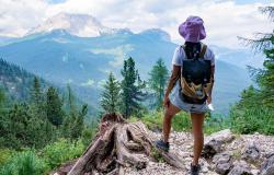 woman hiking in the dolomites