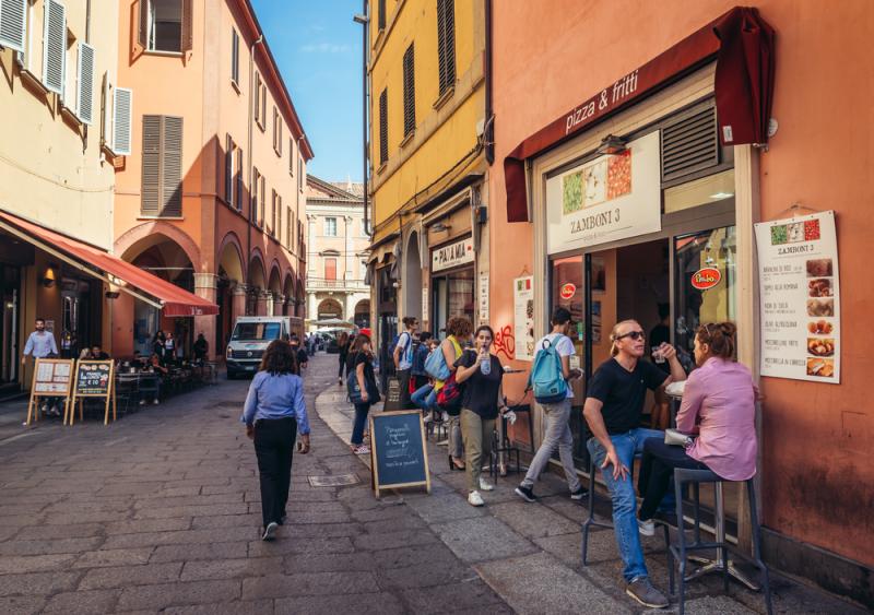 Via Zamboni, Bologna